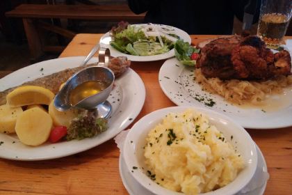 Bar & Restaurant naïv