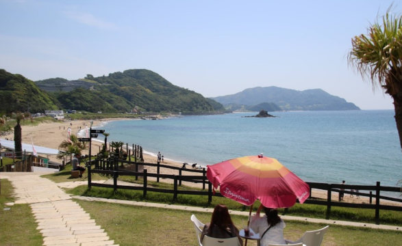 หาดฟุตามิกะอุระ
