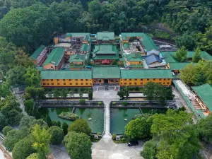 Yunmen Temple