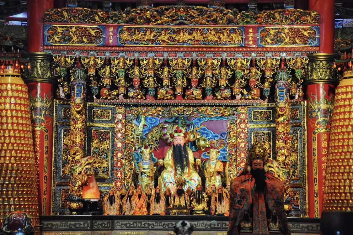 Hotels near Dianji Temple