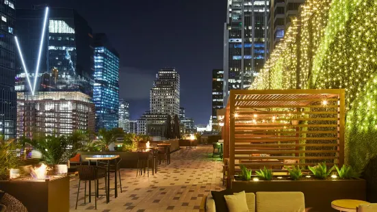 Edge Rooftop Pool Bar