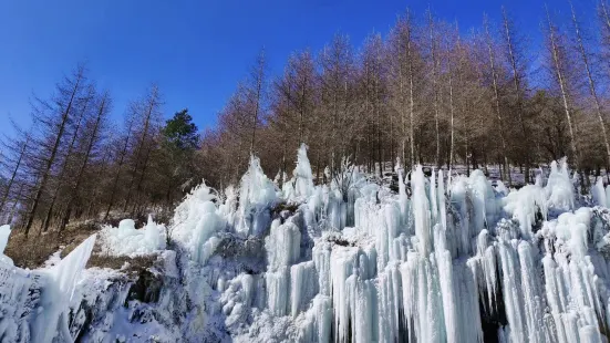 巴山秋池