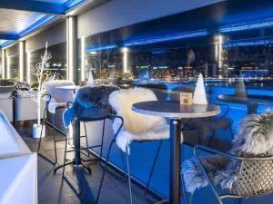 MET Rooftop Lounge - Hotel Metropole