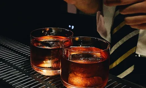 THUUB BAR