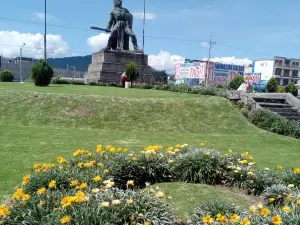 Tecun Uman Monument