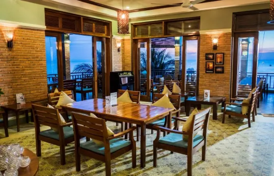 Xin Chao Seafood Restaurant