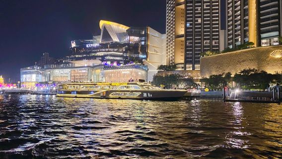 ล่องเรือยามค่ำคืนในแม่น้ำเจ้าพระยาบนอลังกา ครูซ