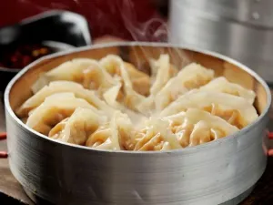 JU WEI QU JI