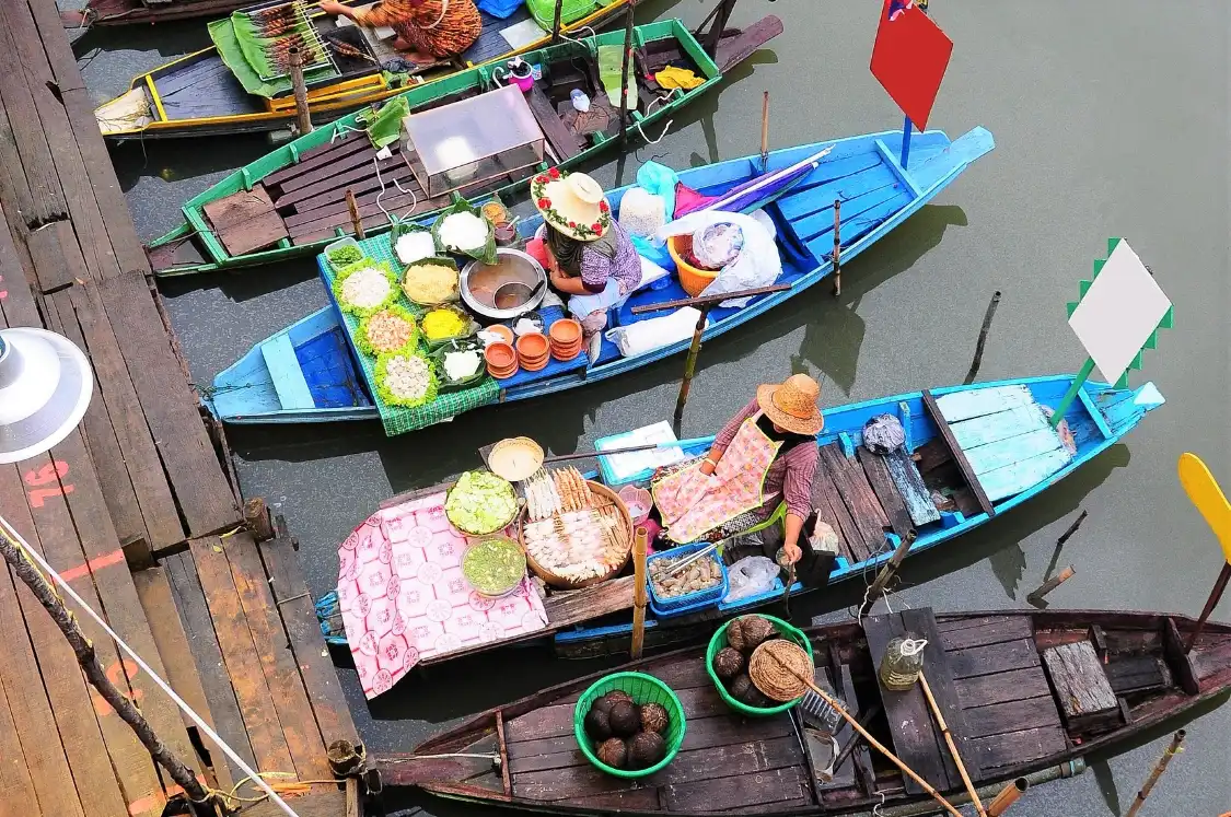 Hotels near Khlong Hae Floating Market