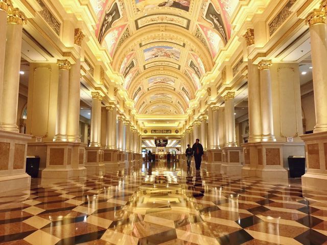 The Venetian Suite Room