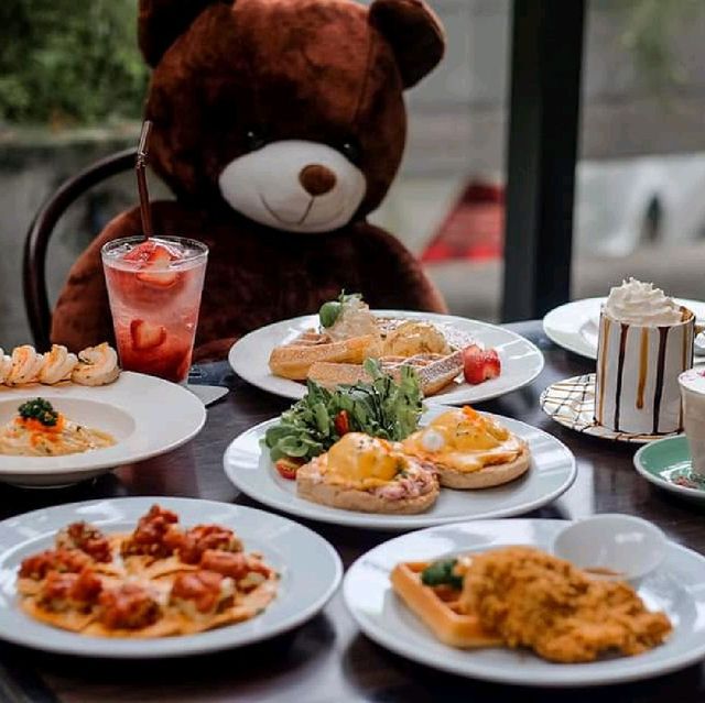 The Hub Cafe and Eatery