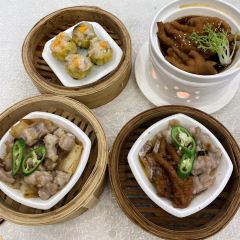 DRAGON'S RESTAURANT User Photo