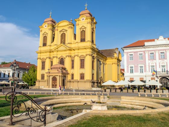 Victory Square