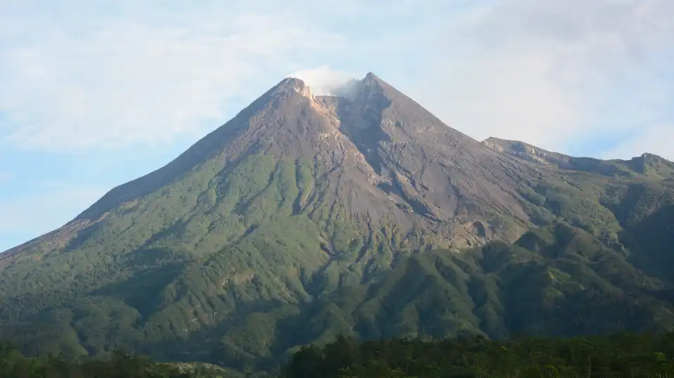 4_Núi Merapi