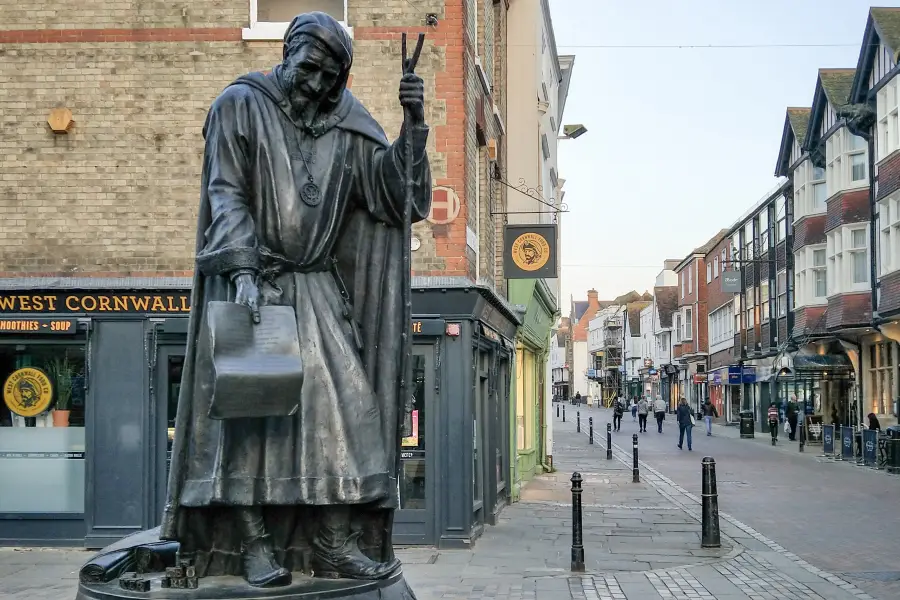 Geoffrey Chaucer Statue