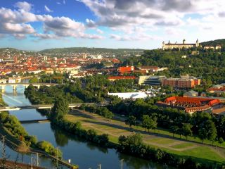 Hotels in der Nähe von Universitätsklinikum Würzburg Klinik und Poliklinik für Strahlentherapie