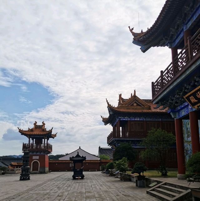 Longhua Pavilion