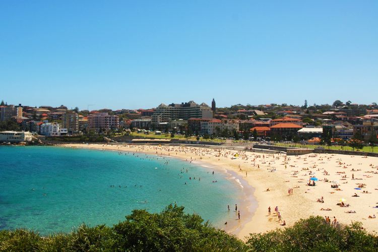 Compare 4 airports near Coogee
