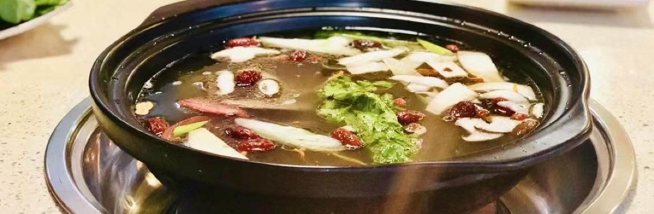 四姑娘山在这里客栈·在这里餐馆