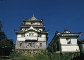 Hotels near Koganemaru Art Museum