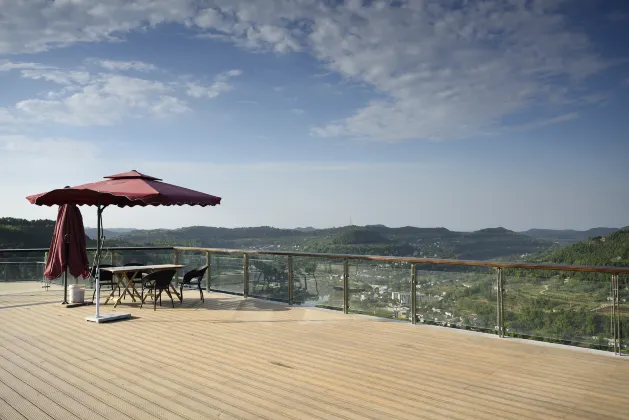 Deyang Ruijingda Hotel