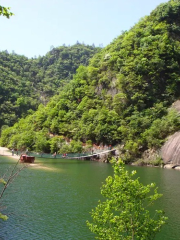 大別山グランドキャニオン風景区