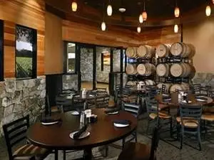 Cooper's Hawk Winery & Restaurants