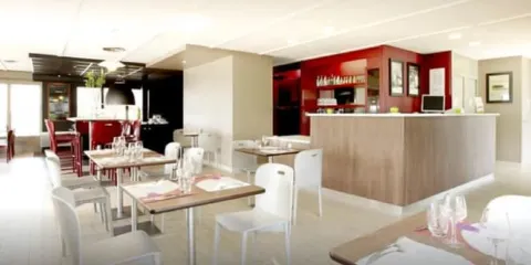 Campanile Salon de Provence