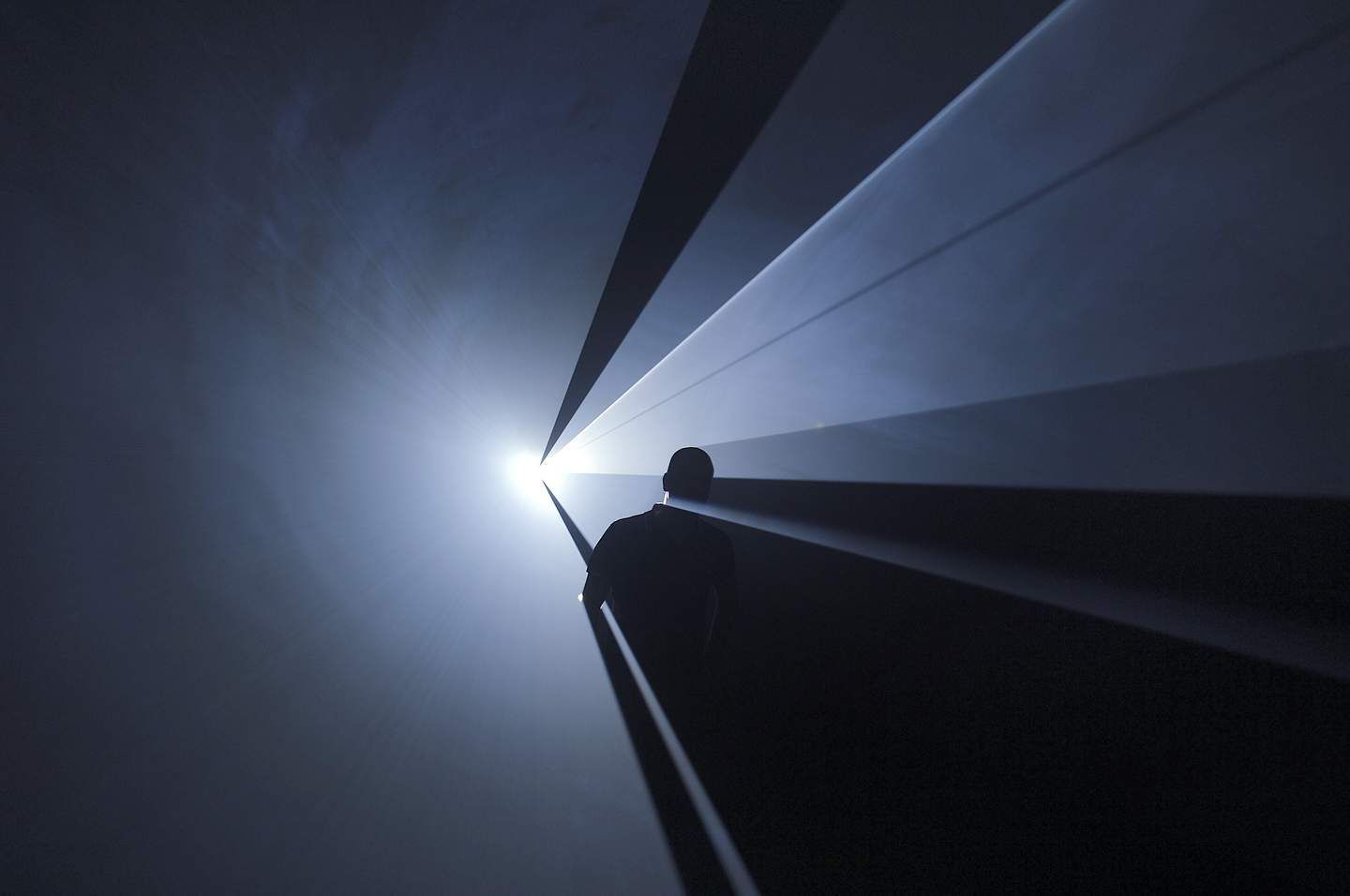 Anthony McCall. Solid Light | Tate Modern