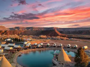 Zion White Bison Glamping + RV Resort
