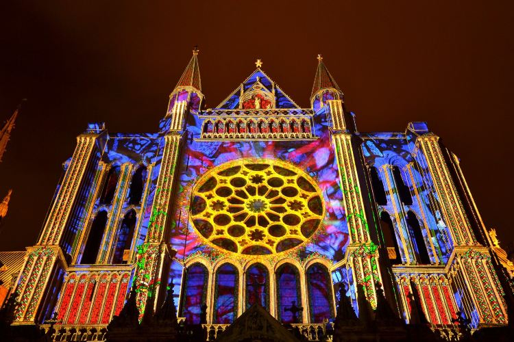 Compare 5 airports near Chartres