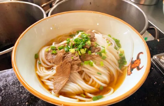 劉聾子粉館（張家界總店）