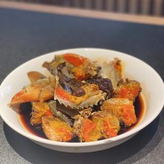 Ban Mai Rim Nam User Photo