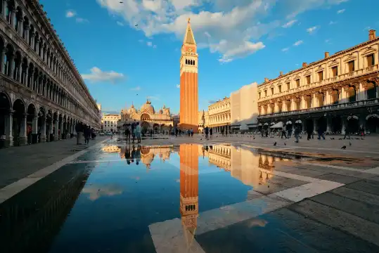 Hotels near St Mark's Campanile