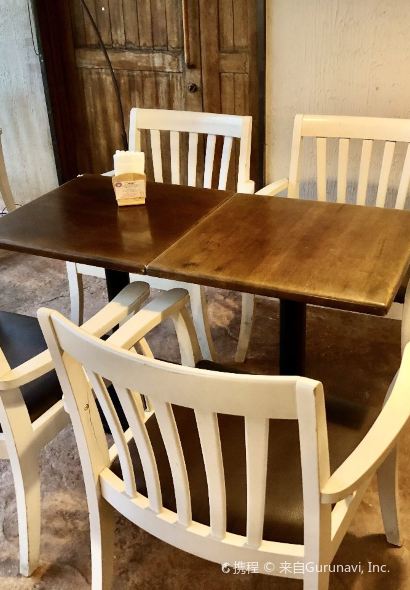 Bekari & Cafe Ra Meru