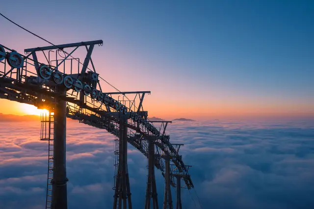 Sunrise Sightseeing in Ya'an