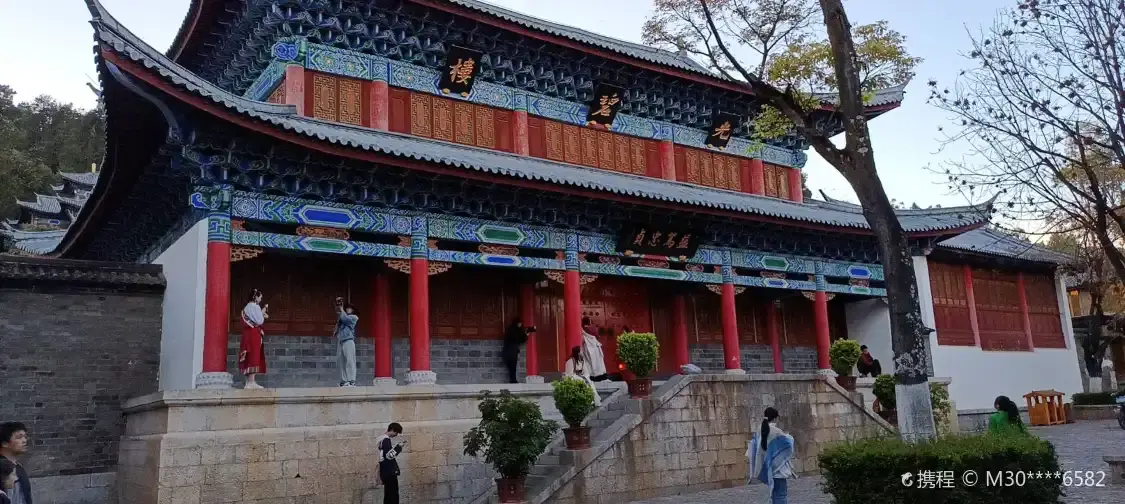 Отели рядом с достопримечательностью «Guangbi Building»