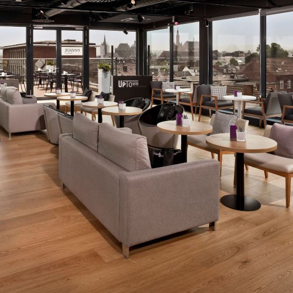 UpTown Sky Lounge & Restaurant