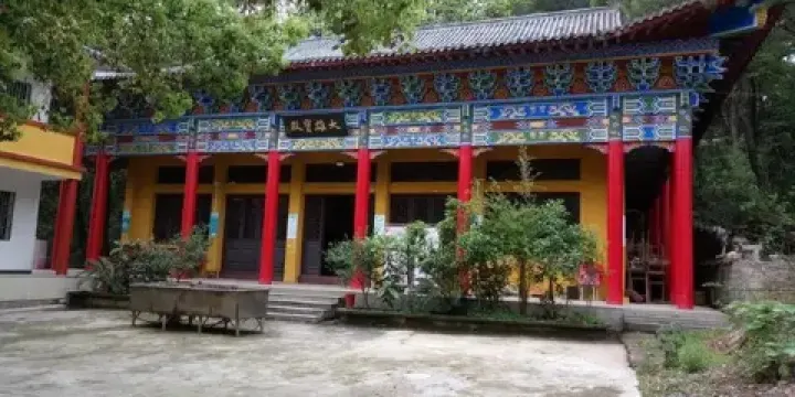 鹹寧彌陀寺