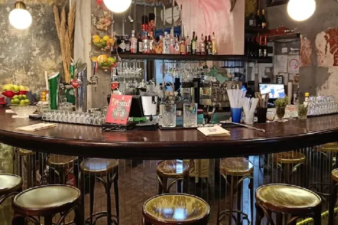 April bar