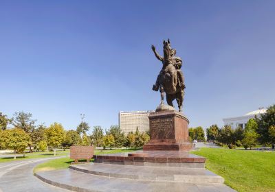 Amir Temur Square