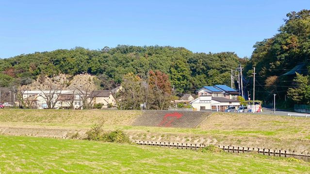 Yoshimi Hyakuana Tombs