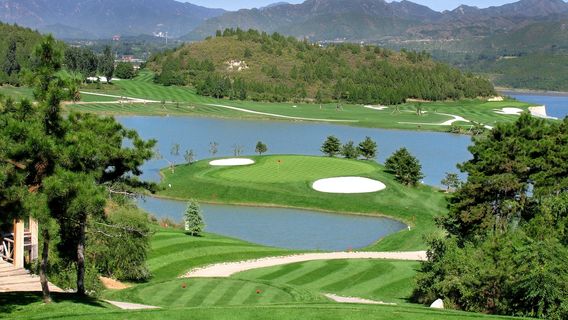 Riondel 9 Hole Executive Golf Course