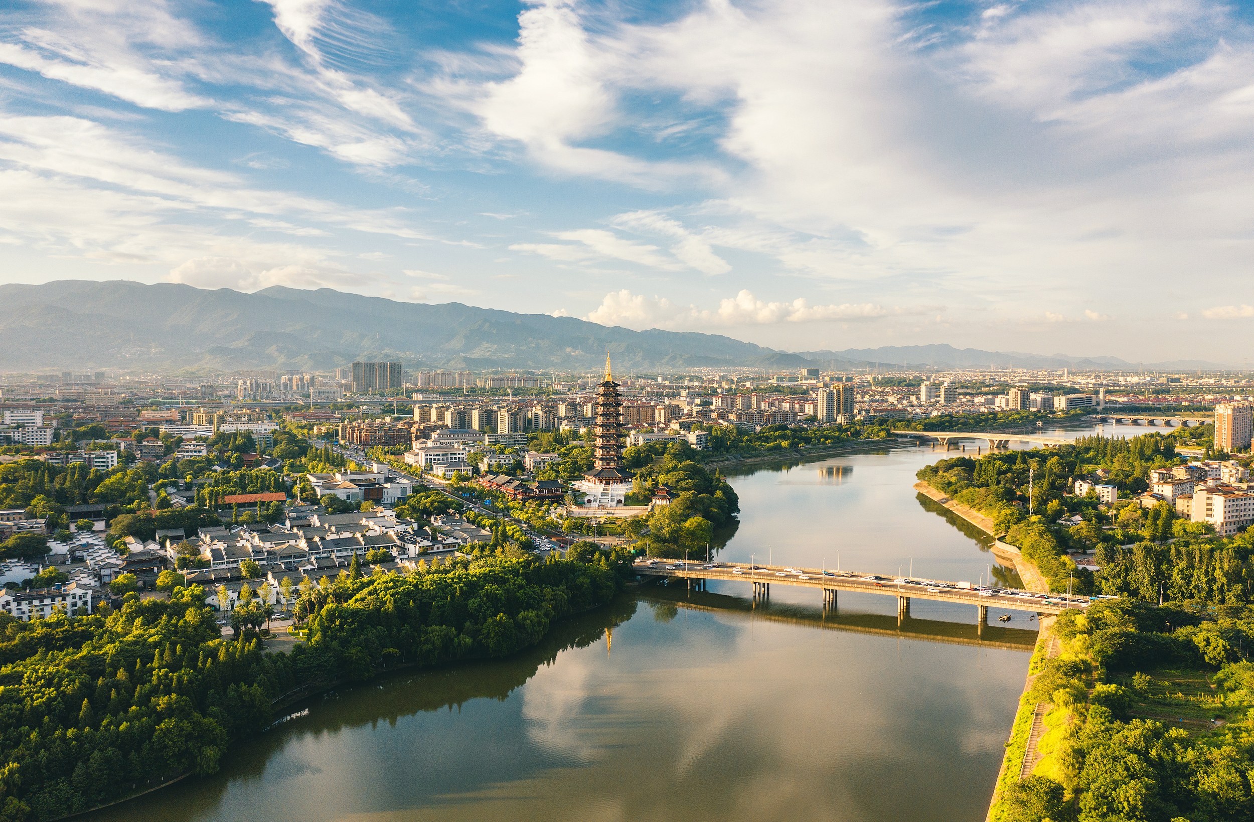 2025 Jinhua Travel Guide: Must-see attractions, popular food, hotels, transportation routes (updated in June)