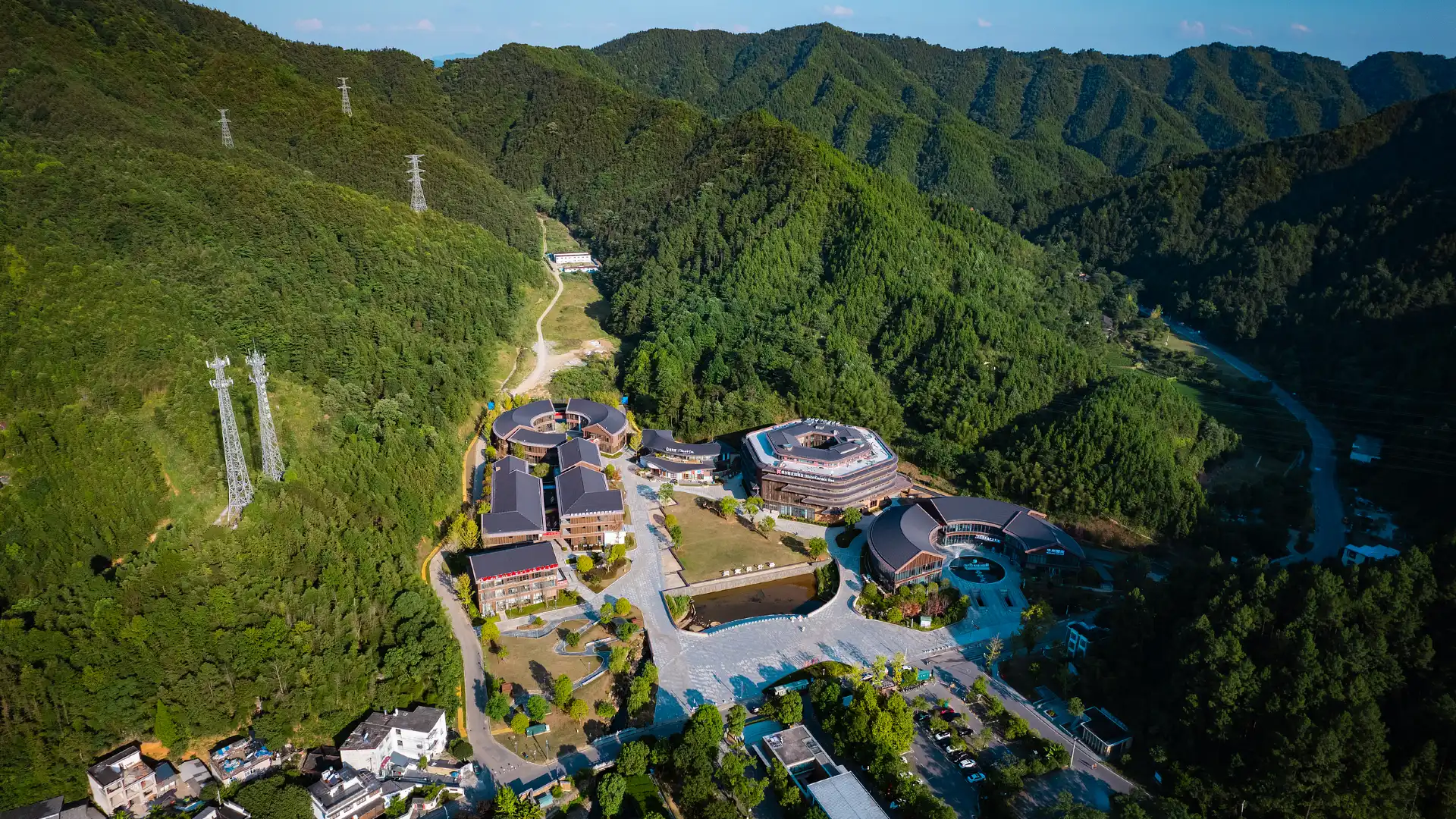 Hotels near Sanbao International Ceramic Village