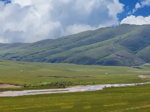 Jarud Banner Mountain Grassland Tourist Area (Army Horse Pasture)