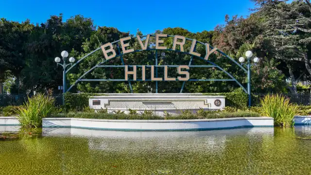 Hotels near Beverly Hills