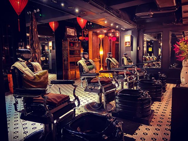 似茶館又似Salon嘅中式懷舊復古風按摩店