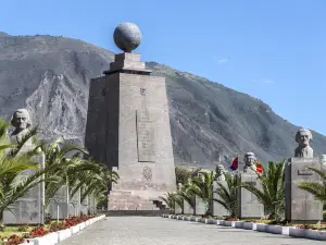 Monument équatorial (La Mitad del Mundo)