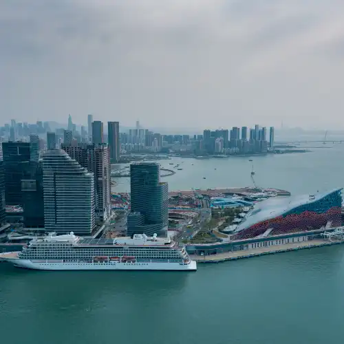 蛇口港珠海遊輪